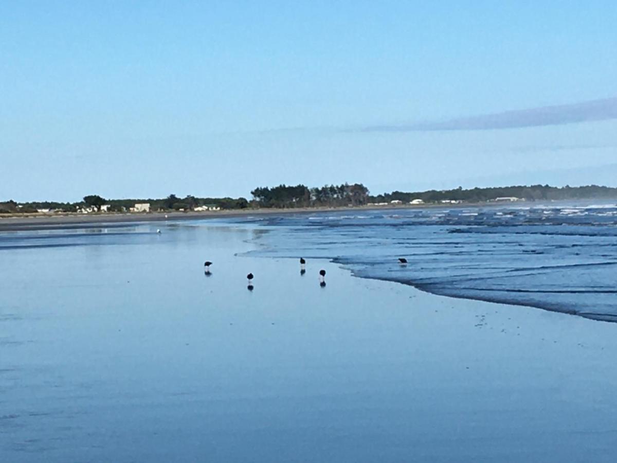 Beachside Cottage Stays Carters Beach エクステリア 写真